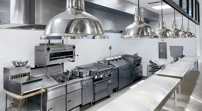 Top notch business kitchen hardware and eatery gear in an expert kitchen.