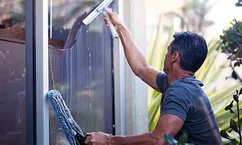 Gold Coast Window Cleaning: A Complete Guide to Sparkling Windows