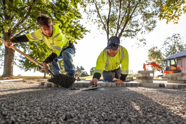  Types of Construction Qualifications, Courses, and Unions for Landscaping Contractors in North America  