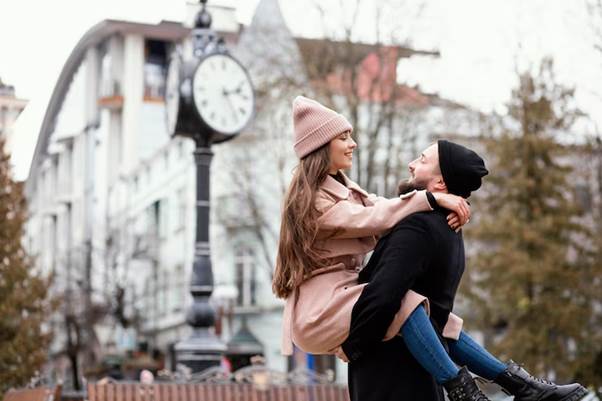 UK Fiancé Visa vs Spouse Visa: Which One Should You Choose?