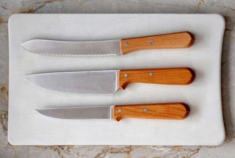 The 3 Essential Types Of Knives For Your Home Kitchen
