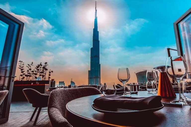 Luxury Dining & Lifestyle: How Dubai’s Real Estate Hotspots Are Shaping Global Food Culture